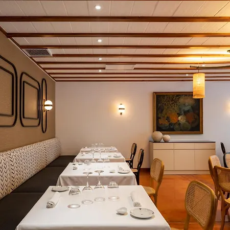 Hotel De 4*
