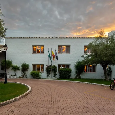 Hotel De 4*