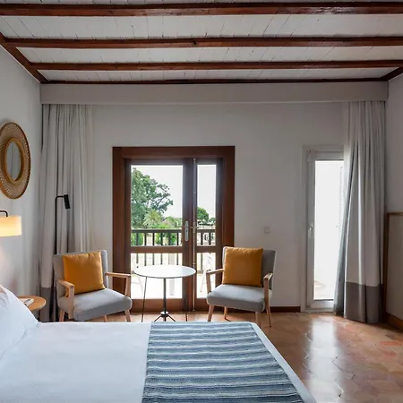 Hotel De 4*
